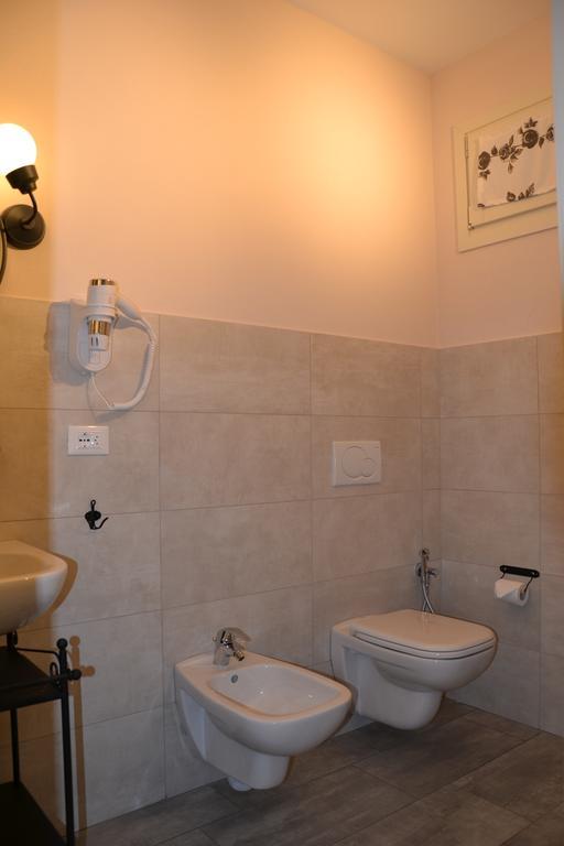 B&B Le Darsene Cannobio Habitación foto